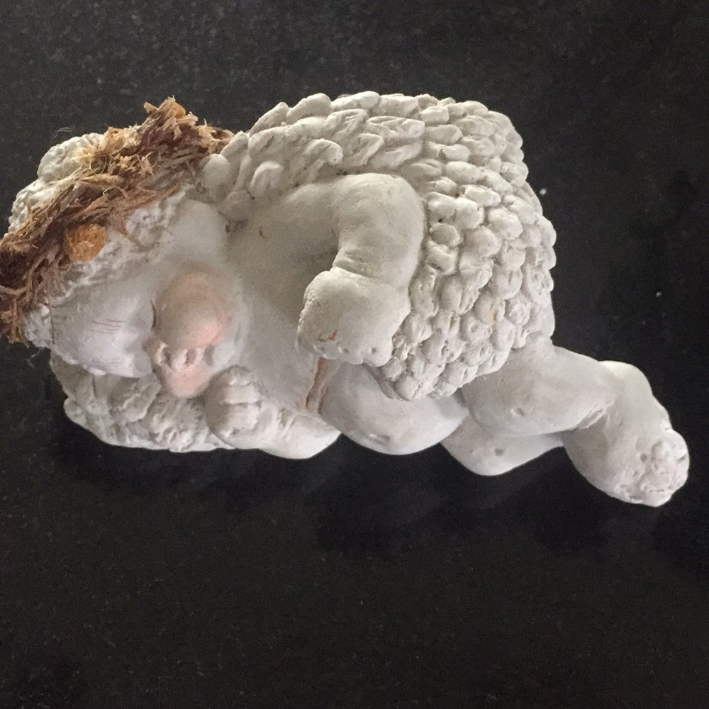Clay art Cherub.